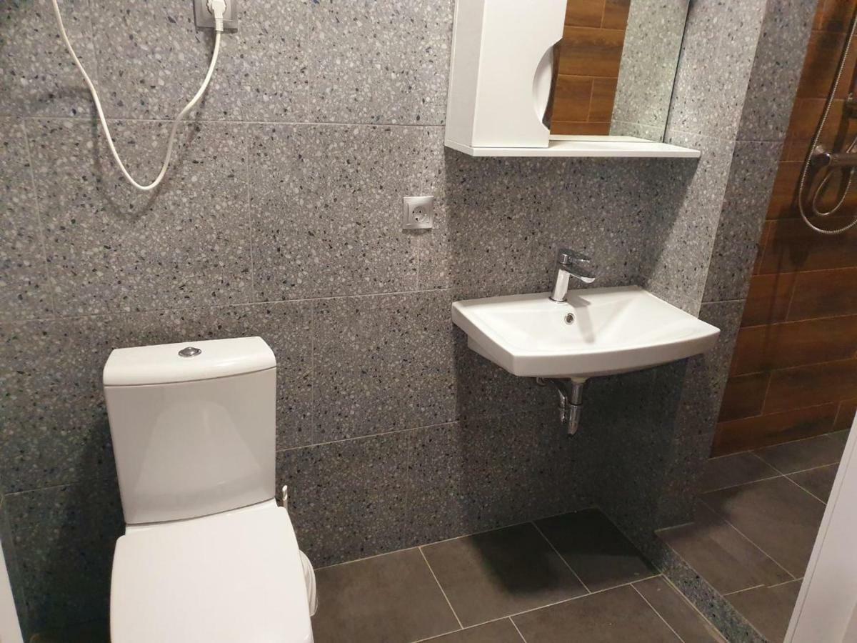 Apartments Yes Ужгород Екстериор снимка