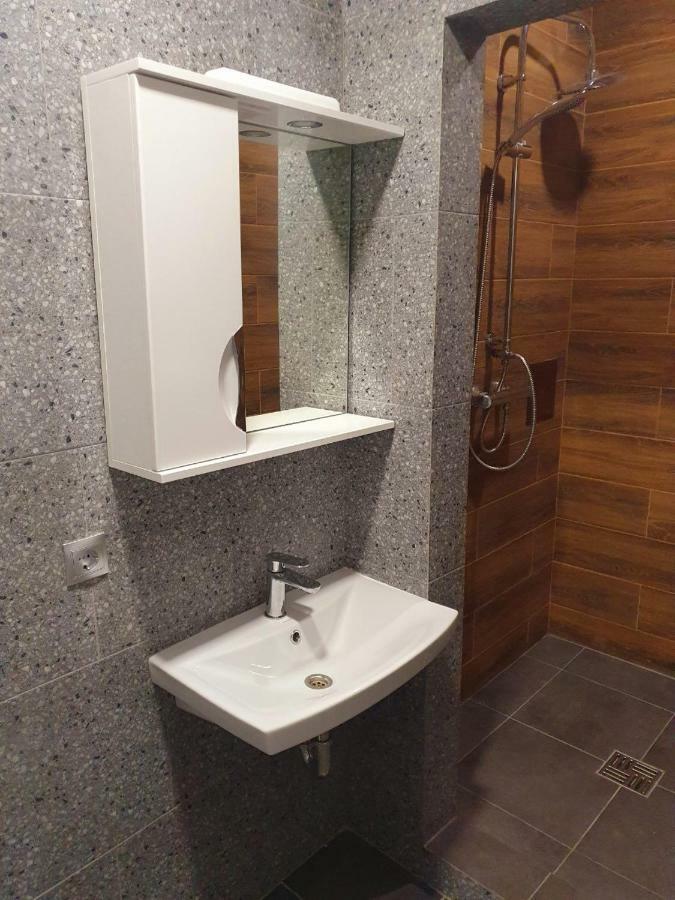 Apartments Yes Ужгород Екстериор снимка